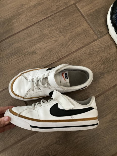 34-es Nike Blazer cipő