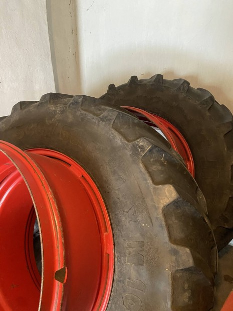 34-es ikerkerk garnitra gumival, csatokkal, kompletten elad