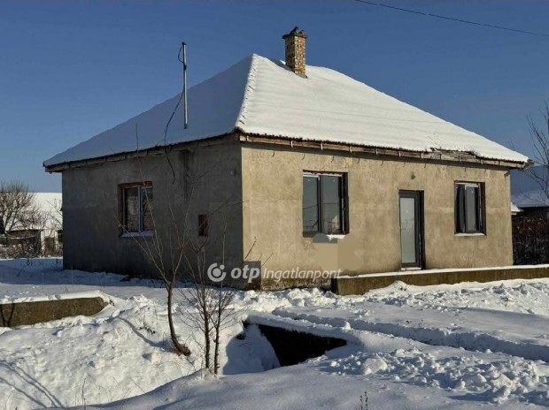 353 nm-es telek elad� Tet�tlen