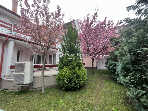 356 nm-es h�z elad� Kecskem�t