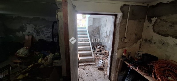 35 nm-es h�z elad� Szatymaz