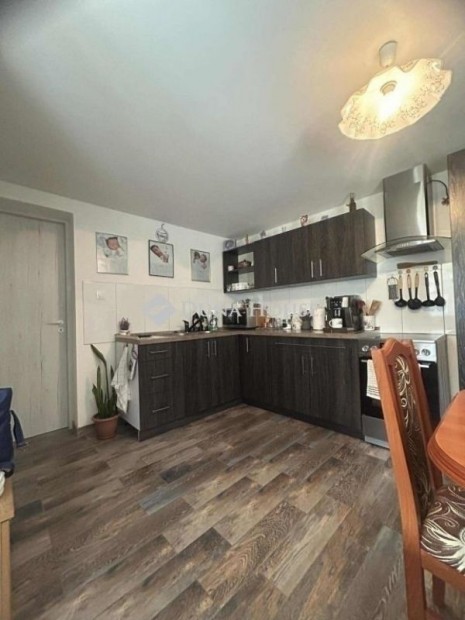 35 nm-es h�z elad� �ll�