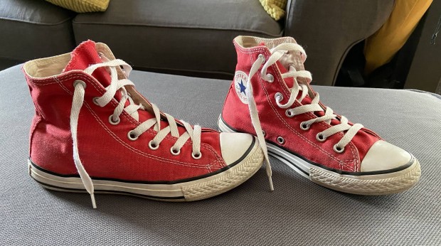 35-s magasszr Converse