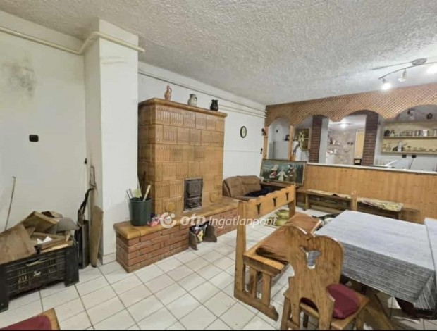 360 nm-es h�z elad� Zalaegerszeg