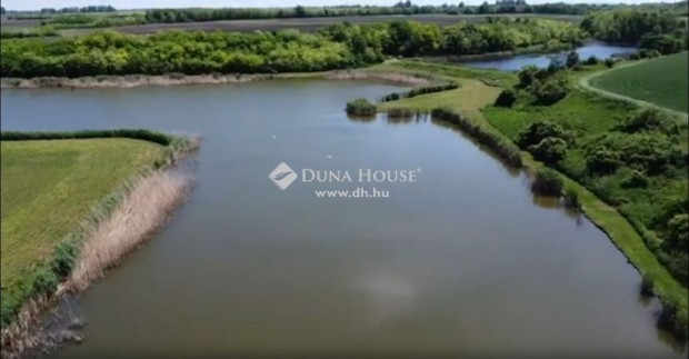 36247 nm-es telek elad� Mez�szilas