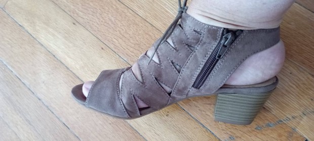 36-os Női 5 TH Avenue soft szandál Miskolcon