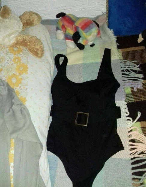 36-os j, divatos csinos egyberszes h&m frdruha