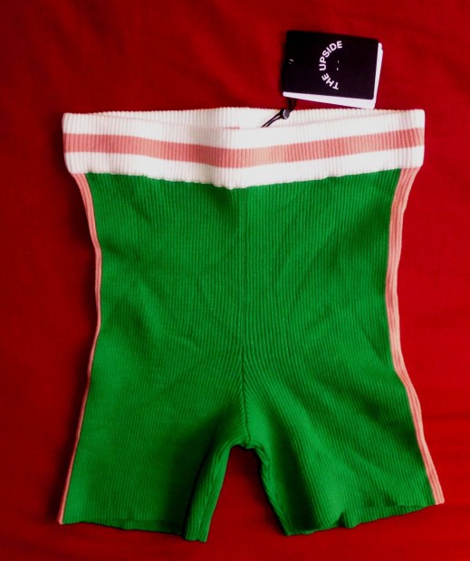 36ezres M méretű Upside Tropez otthoni / sport rövid nadrág leggings