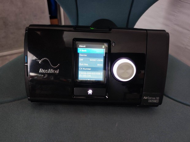 370 ezres Újszerű CPAP gép Resmed Airsense 10 Autoset