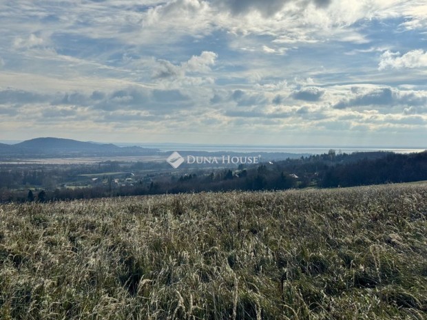 37840 nm-es telek elad� Lesencefalu