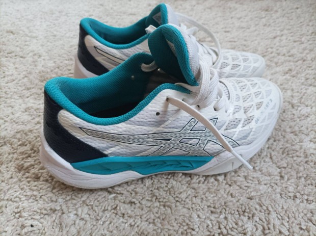 37,5 asics teremcip