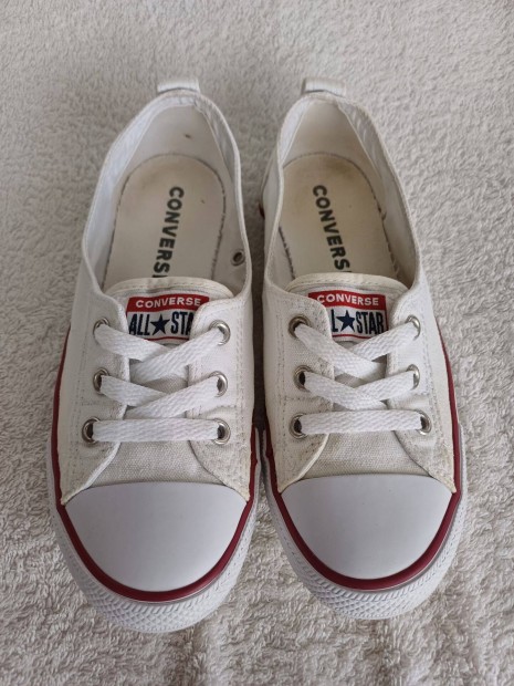 37-es Converse tornacip bth 23cm