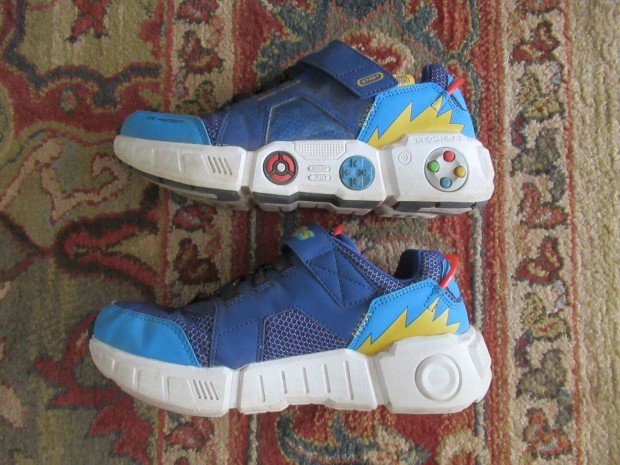 37 es Skechers gamer cip elad