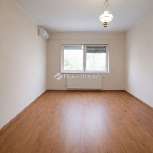 37 nm-es lak�s elad� Kecskem�t
