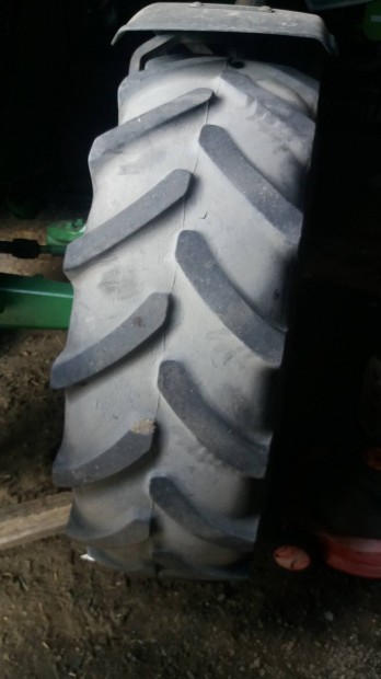 380/85 R 24 Firestone