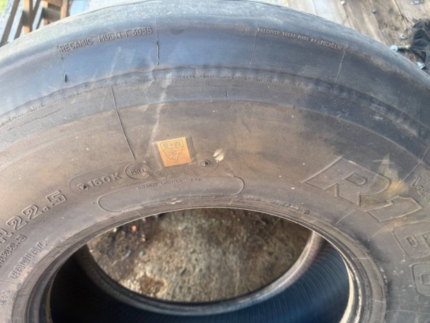 385/65 Michelin remix Multi T