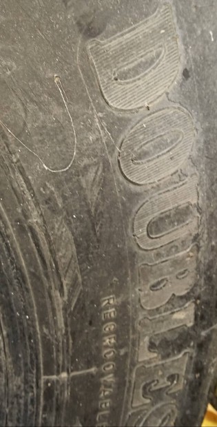 385/65 r22;5 ptkocsi gumi 