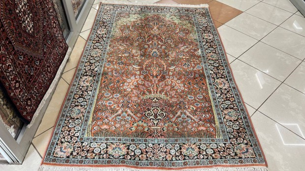 3872 Kasmíri hernyóselyem Isfahan kézi perzsa szőnyeg 123X190CM