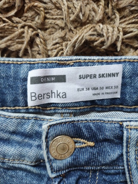 38-as Bershka frfi farmer elad 