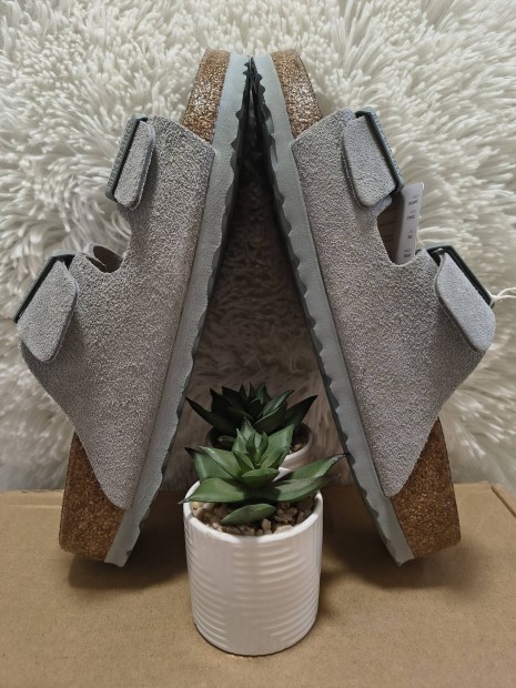 38-as Birkenstock Arizona papucs