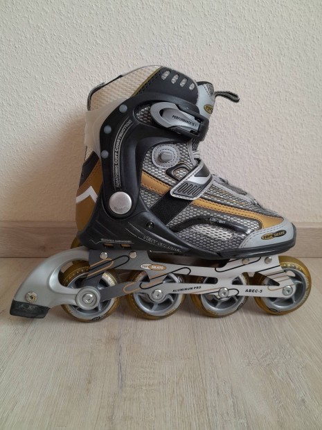 38-as Topskate görkorcsolya