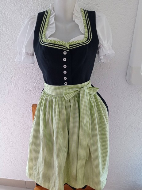 38-as dirndl ruha ktnnyel 