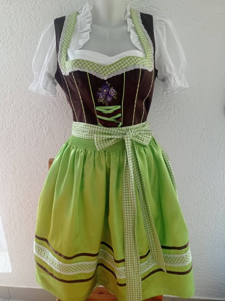 38-as dirndl ruha ktnnyel 