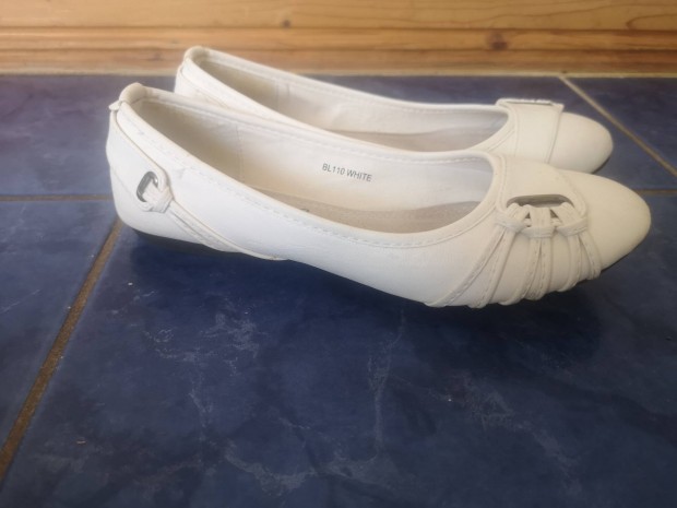 38 méretű balerina cipő