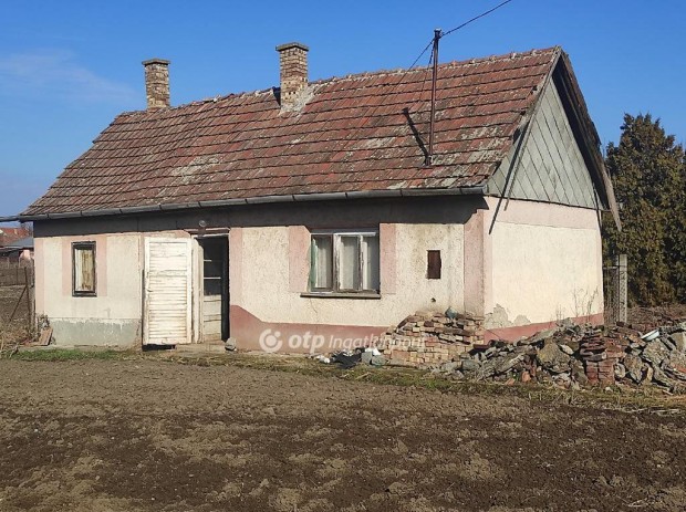 38 nm-es h�z elad� Hajd�dorog