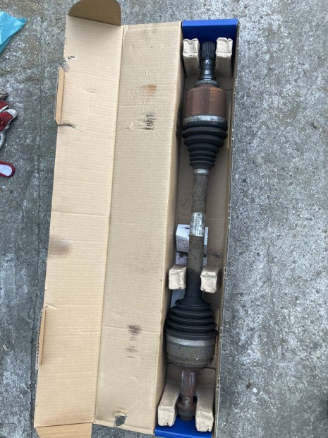 391012675R Bal Féltengely Renault Master