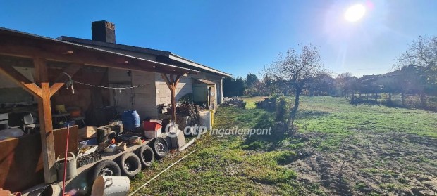 398 nm-es h�z elad� Dunaharaszti