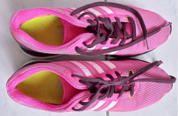 39-40-es Adizero sportcipő