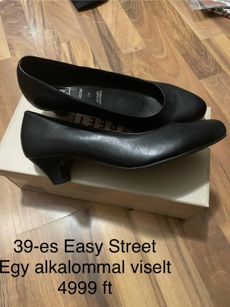 39-es Easy Street cip