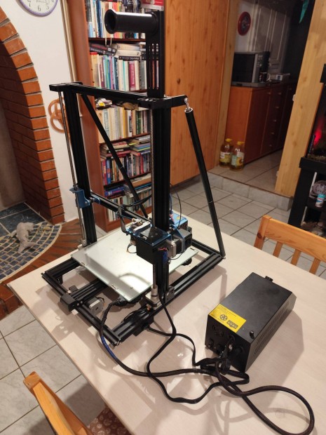 3D nyomtat Creality CR-10V2