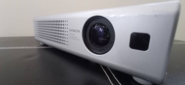 3LCD projector, projektor Hitachi elad 