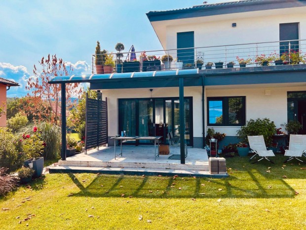 3X5 m-es 2 lábon álló terasztető, teraszfedés, pergola