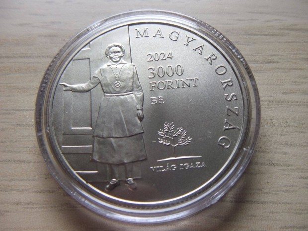 3.000 Ft Boldog Sarkaházi Sára 2024 Emlékérem