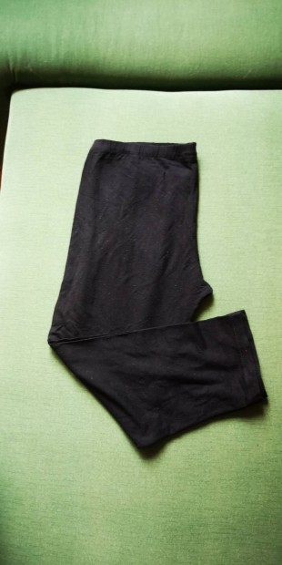 3/4-es Sisley fekete leggings 