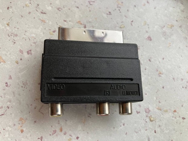 3 RCA aljzat - EURO SCART adapter