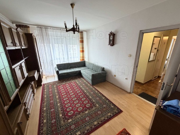 3. emeleti lak�s, remek befektet�si lehet�s�g Kaposv�ron a F�redi