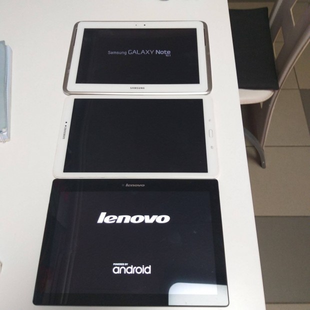 3 darab laptop egyben elad!A Lenovo az teljesen vgig megy!Kirusts