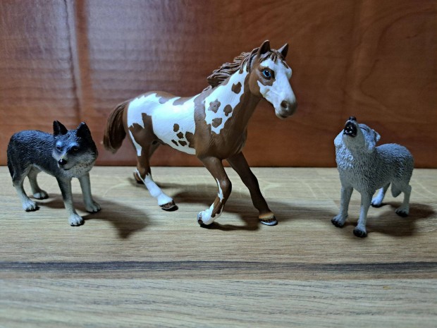 3 db Schleich figura