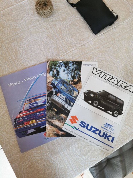 3 db Suzuki vitara katalgus