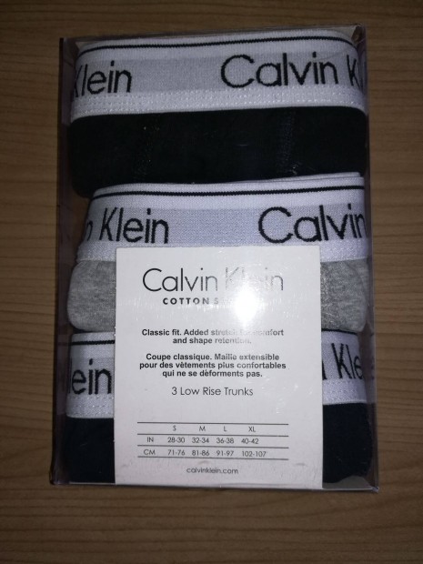 3 db V A L  D I Calvin Klein boxer bontatlan dobozban XL