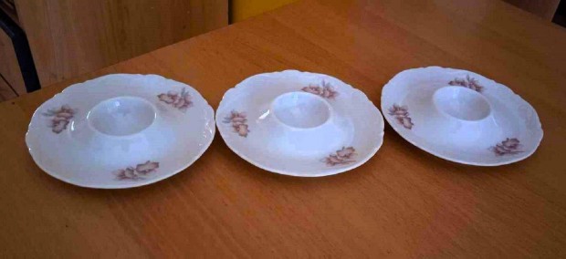 3 db. PMS finom porcelán tojástartó, virágos