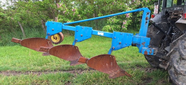 3 fejes Pietro Moro eke