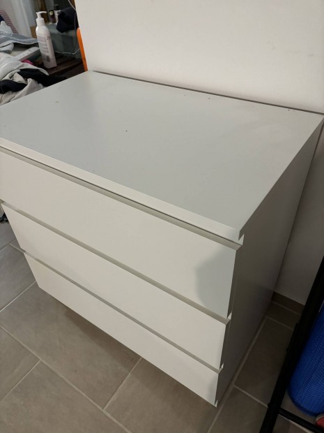 3 fikos IKEA Malm Szekrny