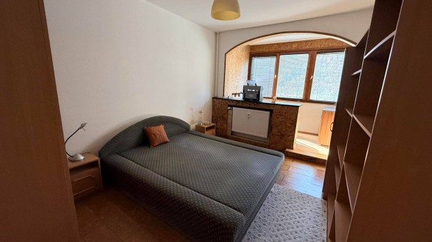 3.ker�let Bogl�r utc�ban 2 szob�s lak�s kiad�