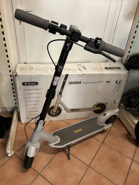 3 km! 32 km/h Ninebot Max G30LD elektromos roller