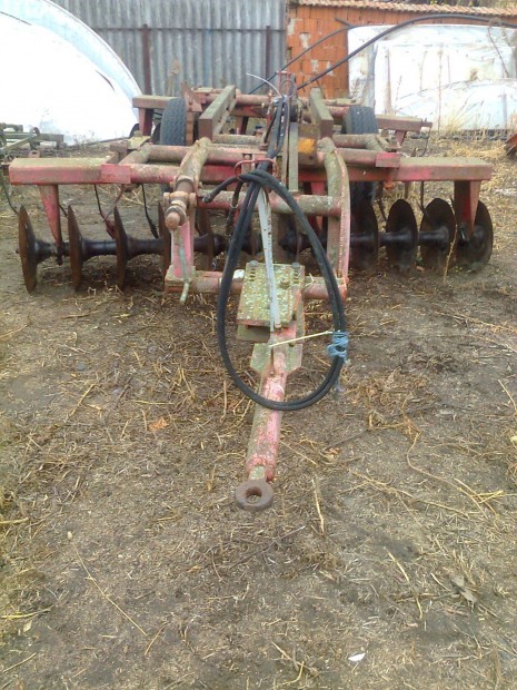 3 mteres ih nehz trcsa